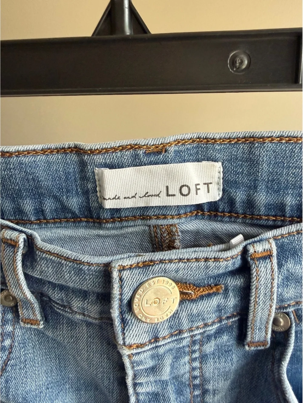 Loft Skinny Jeans Distressed Hem